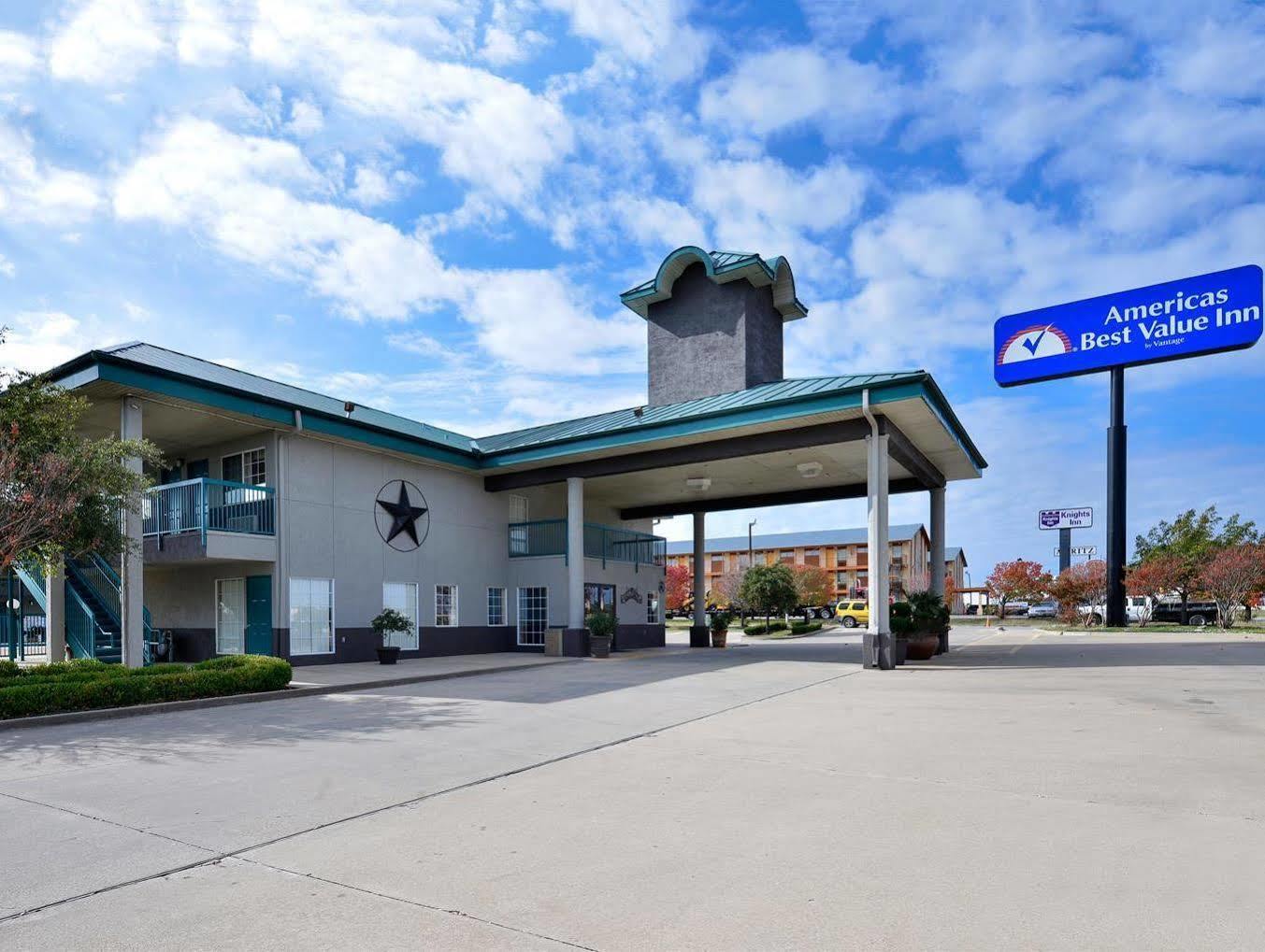 Americas Best Value Inn Fort Worth Exterior photo